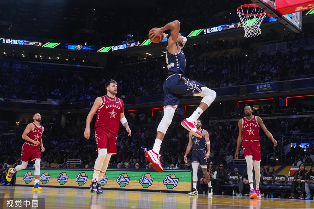 来自巴塞罗 来自巴塞罗