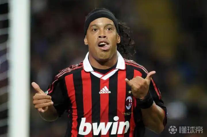 也与球员们 也与球员们