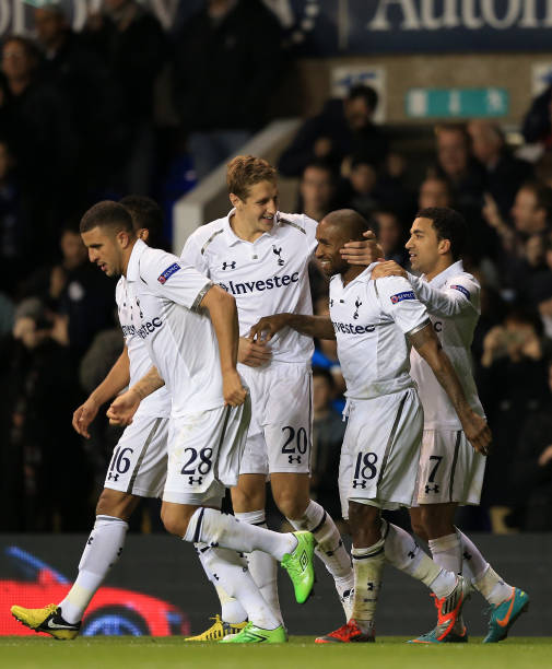 足球评论员 足球评论员